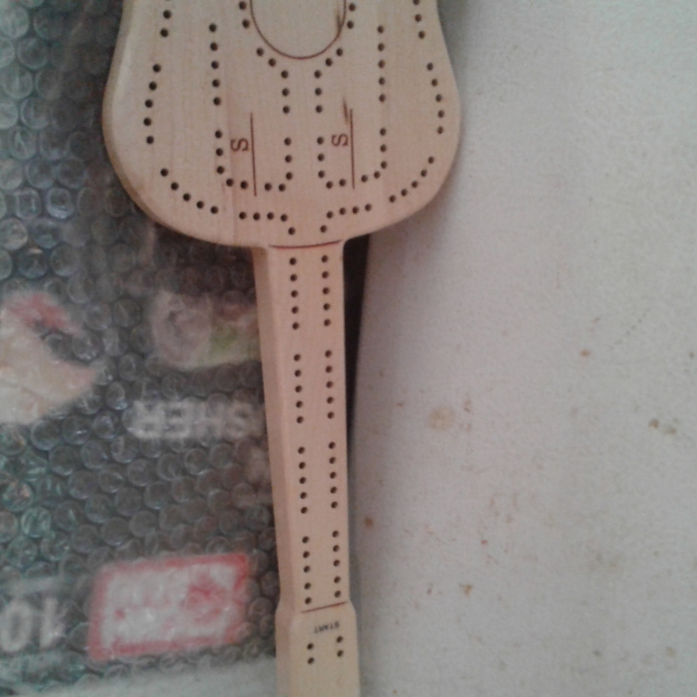 Handmade cribbage board - Picture 2 of 5